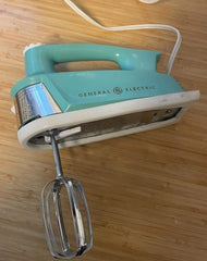 Vintage Turquoise General Electric Handheld Mixer
