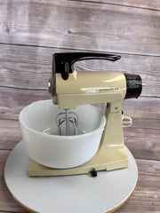 Vintage Sunbeam Mixmaster Stand Mixer with 2 White Glass Bowls – Retro Electric Mixer – 1970s Kitchen