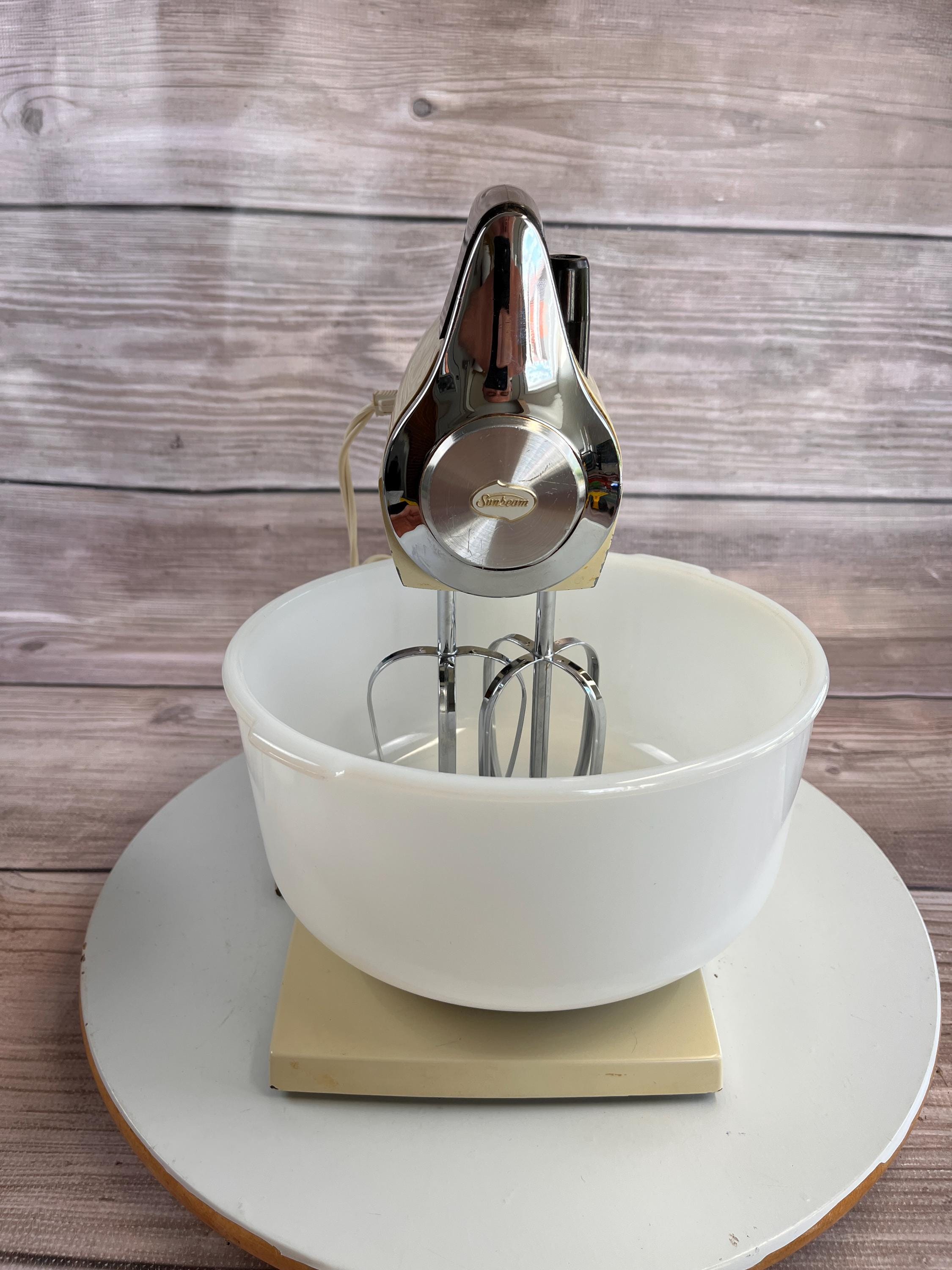 Vintage Sunbeam Mixmaster Stand Mixer with 2 White Glass Bowls – Retro Electric Mixer – 1970s Kitchen