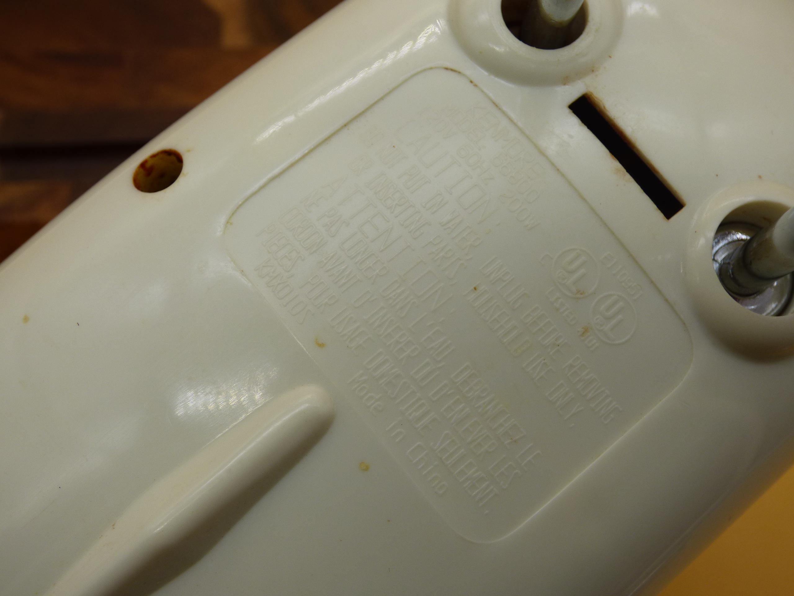 Kenmore 10-Speed Hand Mixer Model KMXD10S White Electric Mixer with Box and User Manual