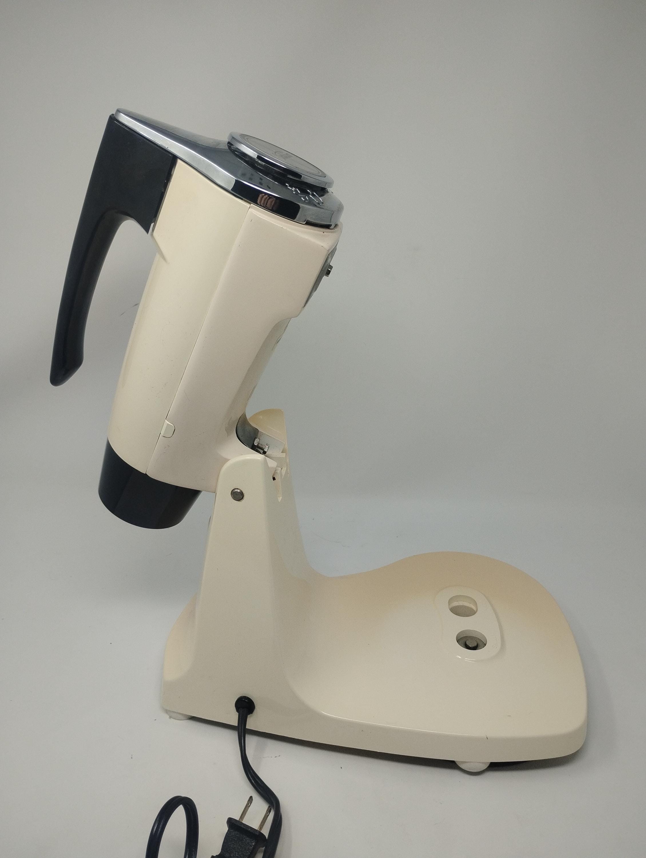 Vintage Sunbeam Mixmaster 12-Speed Stand Mixer Chrome Kitchen Appliance