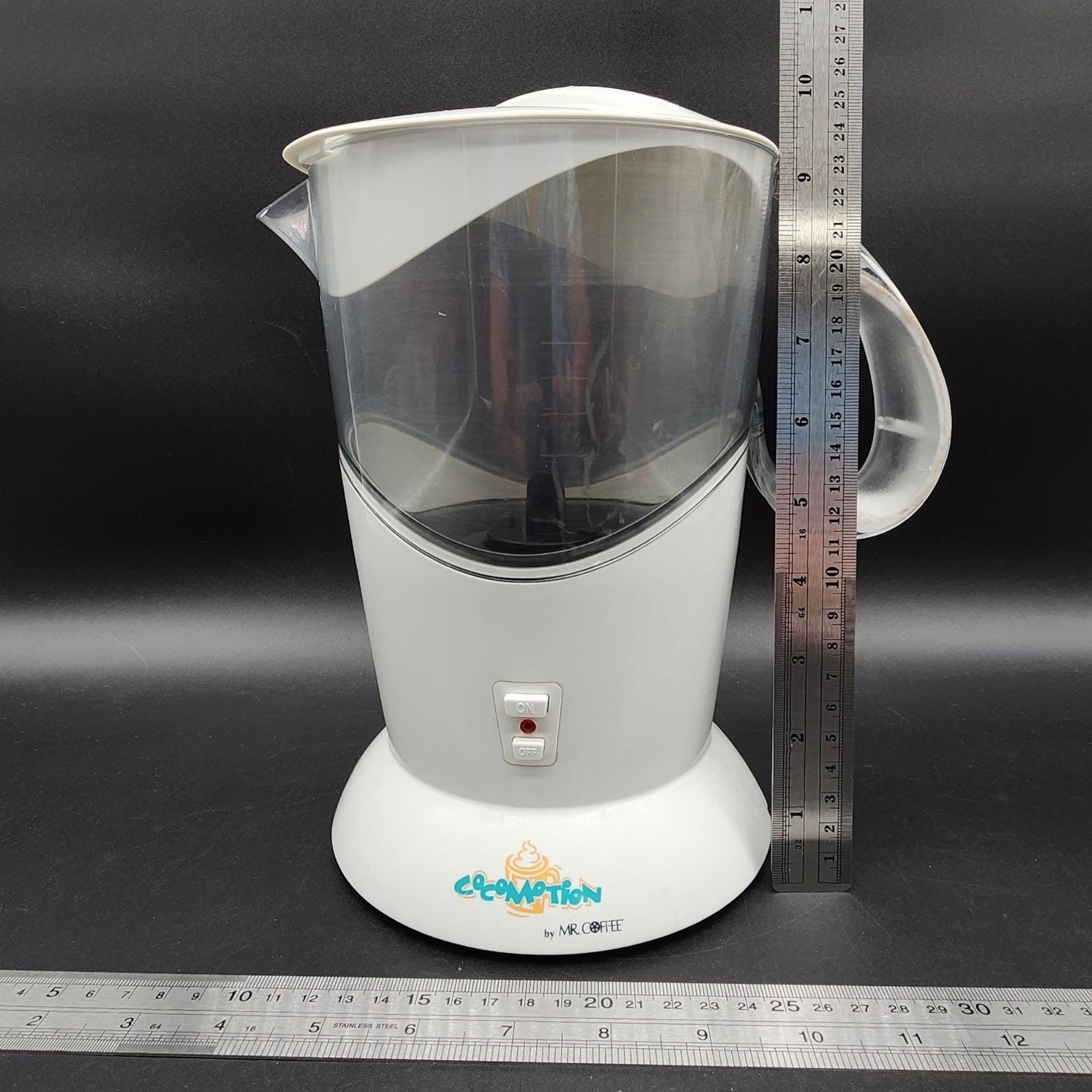 Mr Coffee Cocomotion HC4 White Hot Cocoa Maker Electric Milk Frother Mixer Retro